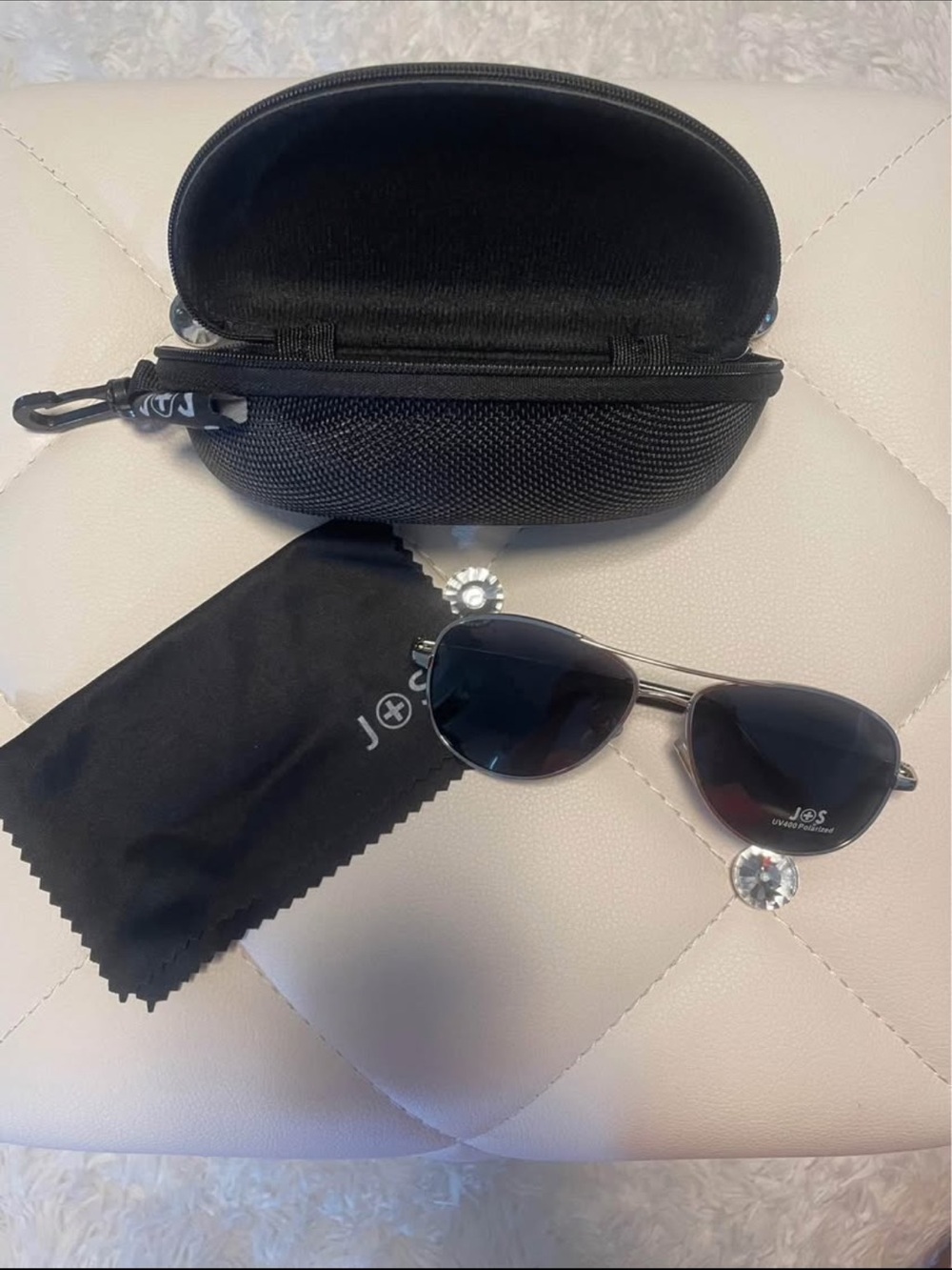 Men's Black Aviator Sunglasses with Case and Microfiber Cloth